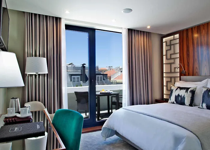 酒店 特里姆阿拉萨尔达尼亚酒店