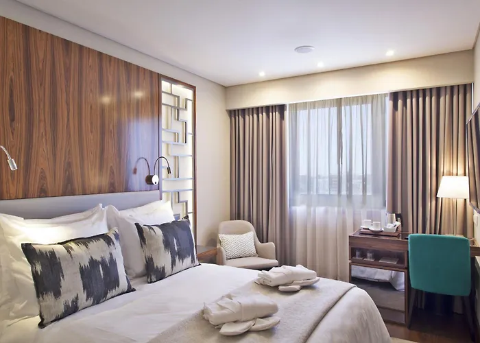 トゥリム サルダナ 4* リスボン